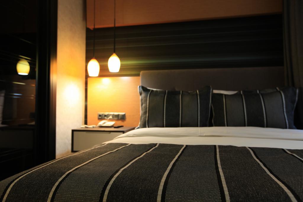 The Black Hotel Eskisehir Bagian luar foto